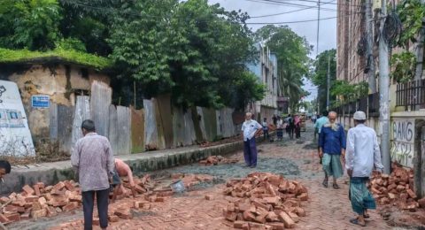 সাময়িক সংস্কারেই চলছে ভোলার গুরুত্বপূর্ণ অফিসের সড়ক